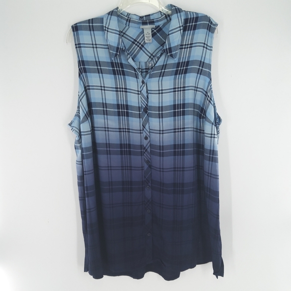 Catherines Tops - NWOT CATHERINES 3X SLEEVELESS PLAID BLOUSE